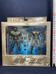 未開封】S.I.C. 限定龍騎＆王蛇ブランク体 ＆ 限定リュウガサバイブ