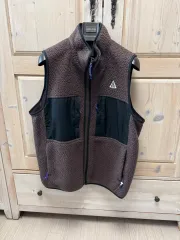 2025年最新】nike acg ベストの人気アイテム - メルカリ