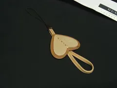 ■美品■ GUCCI グッチ レザー×スエード ハート ストラップ チャーム キーホルダー レディース ベージュ系 FL9485