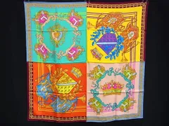 ■新品■未使用■ VERSACE ヴェルサーチ メデューサ シルク100% 総柄 大判 スカーフ ストール ショール マルチカラー FP6387のサムネイル