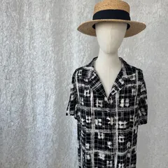 昭和レトロ＊幾何学チェック模様のシャツワンピース＊ゆったりワンピース＊白黒＊半袖＊大きめサイズ
