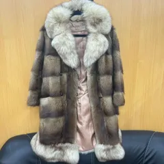 ◎【✨高級✨】ファーコート　リアルファー　ファージャケット　高級　毛皮コー　トロングコート　おしゃれ　鮮やか　柔らか　アンティーク　ヴィンテージ　昭和 　レトロ　ゴージャス　ジャケット　バブル　レア　希少　高価　婦人　服　ファッション　fashion
