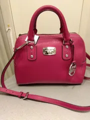 M4  マイケルコース　ショルダーバック　ツーウェイ　ピンク