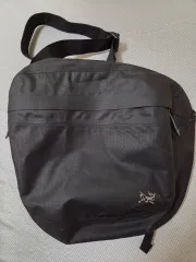 old arc'teryx アークテリクス　メッセンジャーバッグ　古着　y2k old arc'teryx アークテリクス メッセンジャーバッグ 古着 y2k