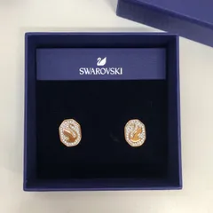 【新品未使用】Swarovski　スワロフスキー　Signumスタッドピアス　　5621105　M332⑤