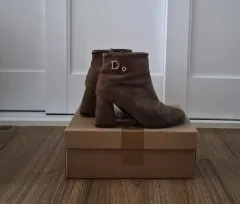 スウェードアンクルブーツ