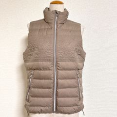 Excellent condition RXL Ralph Lauren women's golf wear with Nordic pattern stitching.Stand Colored Down Vest, Size S, Beige