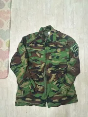 ミリタリー 旧モデル 迷彩 柄 ジャケット M (95) サイズ