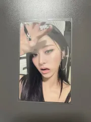 LE SSERAFIM（ルセラフィム・ルセラ）ホ・ユンジン(HUH YUNJIN) Hot Sauce Crazy Ver. トレカ