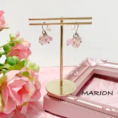 ピンクゆらゆらピアス　ニッケルフリー　サージカルステンレスやイヤリングへの変更可