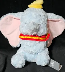 ディズニーストア　ダンボ　ぬいぐるみ