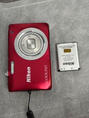 美品】Nikon COOLPIX A10 単三電池 レッド 人気カラー 希少 - メルカリ