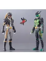 【中古】フィギュア ウヴァ＆カザリ+アンク 重塗装版 プレミアムバンダイ限定「仮面ライダー000 -オーズ-」 ライダーグリードコレクションEX 