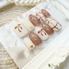 【現品】ネイルチップ　ブラウン　ホワイト　リボン　チェック柄