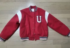 ザラキッズ レッドU字 パッチ スタジアム ジャケット