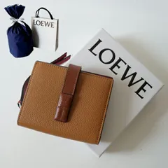 2025年最新】LOEWE 革素材：牛革 二つ折り財布の人気アイテム - メルカリ