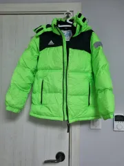 アディダス キッズ 蛍光 ダウン アウター