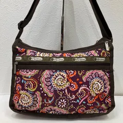 6594 LeSportsac レスポートサック ショルダーバッグ　肩がけ　斜めがけ　総柄　花柄　カジュアル　通勤　通学　デラックスエブリデイ　シンプル　ポケット多数　ペイズリー柄