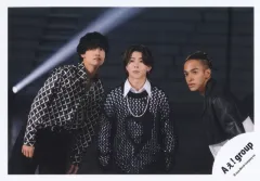 【中古】生写真(STARTO) Aぇ! group/末澤誠也・草間リチャード敬太・佐野晶哉/横型・上半身/シングル「<<A>>BEGINNING」MVオフショット/公式生写真