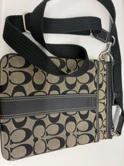 COACH コーチ シグネチャー スウィングパック 新品未使用 保証書付 