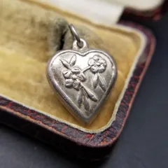 ヴィンテージ パフィーハートジュエリー 勿忘草 925 シルバー チャーム ペンダントヘッド 銀 レトロ フローラル Sweetheart Y23-X