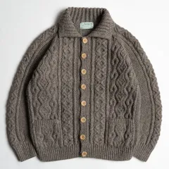 【美品】INVERALLAN 【ケーブルニット 3Aカーディガン】グレー インバーアラン 25110932のサムネイル