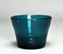 広沢葉子さん作　ガラス　グリーン　金彩　器　ディスプレイ 広沢葉子さん作 ガラス グリーン 金彩 器 ディスプレイ - メルカリ