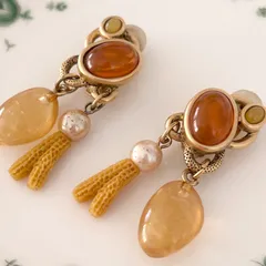 希少デザイン Nina Ricci ニナリッチ ヴィンテージ イヤリング ゴールドカラー カボション ビジュー グリポワ