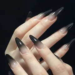 Liberte555 ネイルチップ 黒 つけ爪 ギャル 韓国 かわいい 地雷系 手作りブラック シンプル コギャル アーモンド (ブラック1,  ロング)