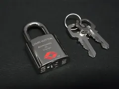 ■新品同様■ LOUIS VUITTON ルイヴィトン TSAロック カデナ 南京錠 パドロック シルバー系 FU5407