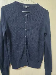 85 ユニクロ ネイビー ケーブル編み カーディガン M