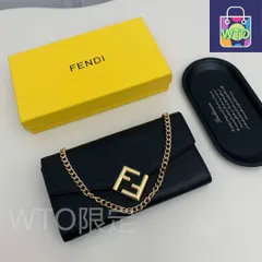 【今日特価】Fendi フェンディ ショルダーウォレット 高級レザーと精巧なハードウェアを備えたデザイン