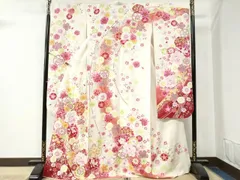 平和屋着物●豪華振袖　牡丹花蝶文　ラメ糸　暈し染め　銀通し地　正絹　逸品　CAAZ3639yc 平和屋着物○豪華振袖 牡丹花蝶文 ラメ糸 暈し染め 銀通し地 正絹 逸品