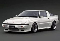 絶版未展示品 オートアート1/18 ボンドカー ロータス エスプリ
