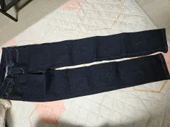 ユニクロ ウルトラストレッチ ジーンデニム インディゴデニム ズボン