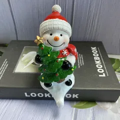 クリスマス オブジェ 置物 クリスマスツリーを持っている雪だるま スノーマン ガーデンオーナメント インテリア 可愛い  インテリア雑貨 室内 寝室 玄関 樹脂 庭 ガーデニング プレゼント ギフト クリスマス装飾 棚装飾
