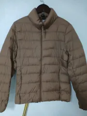 ユニクロ軽量ダウンS