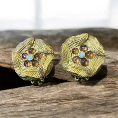 ヴィンテージ ゴールド イヤリング クリップ式 ストーン付き リーフモチーフ