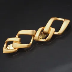 H938 AVON エイボン イヤリング 大ぶり ゴールド デザイン コスチュームジュエリー