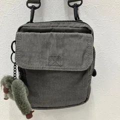 6578　Kipling キプリング　 ショルダーバッグ　ワンショルダー　肩がけ　斜めがけ　クロスボディ サコッシュ　グレーベージュ系　ミニバッグ　カード入れ チャーム付き　モンキー　ゴリラ　ポケット多数　多機能　機能的