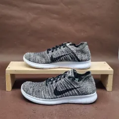 ナイキ フリー RN フライニット ランニングシューズ 245