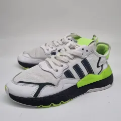 アディダス NIGHTJOGGER レディーススニーカー 24センチ