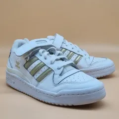 アディダス フォーラム ロー スニーカー 240