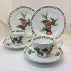 ☆新品・未使用☆　Noritake　ORCHARD GARDEN　プレート＆ティーカップセット　ケーキセット　2人用　ノリタケ　オーチャードガーデン　ロイヤルオーチャード　ボタニカルアート　クラシック　電子レンジ対応　◎