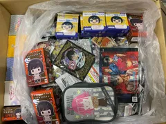 アニメ・マンガ・ゲーム系 缶バッジ・アクスタ他 キャラクターグッズ 大量まとめ売りボックス⑧