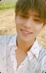 【中古】コレクションカード(男性) SEVENTEEN/MINGYU(ミンギュ)/バストアップ・衣装白・歯見せ/5TH MINI ALBUM『YOU MAKE MY DAY』(FOLLOW Ver.)特典トレカ