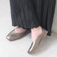 [スムースガンメタリック]パンプス フラットシューズ スクエアトゥ Vカット ローヒール ぺたんこ 痛くない 柔らかい 長時間 疲れない 歩きやすい 軽い  フォーマル 通勤 立ち仕事  冠婚葬祭 結婚式 きれいめ おしゃれ 靴 k59-38500