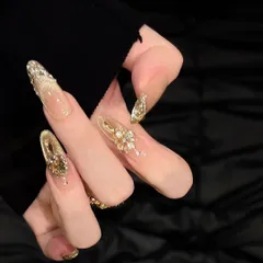 ネイルチップ　ストーンフレンチネイル　ゴールド　フラッシュマグネット　キラキラ　豪華　１０枚セット　春　バレンタイン　ホワイトデー　卒業式　プレゼント