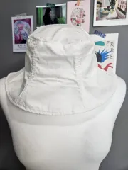 白バケットハット