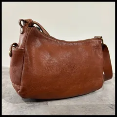 イルビゾンテ　ILBISONTE　レザー　ショルダーバッグ　クロスボディ　肩掛け　斜め掛け可能　２WAY　オールレザー　ブラウン　ヤケヌメ